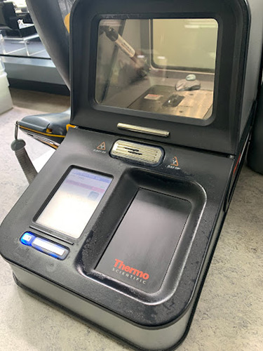 Thermo Scientific Niton DXL Precious Metal Analyser on the showroom counter at Lois Bullion.